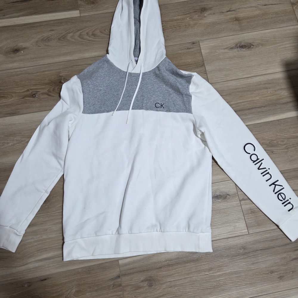 Calvin Klein Men's White and Gray Hoodie